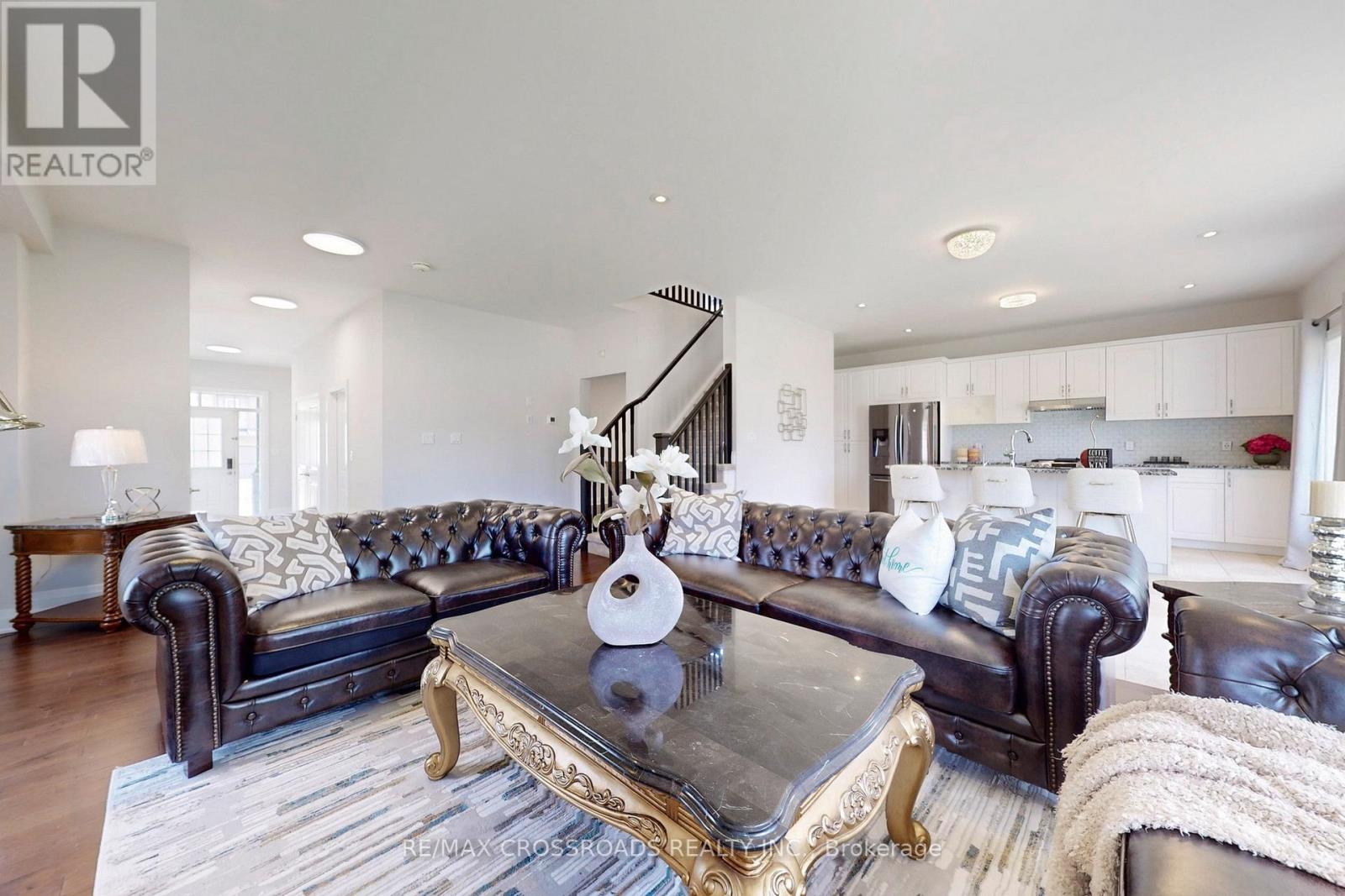 745 WOOD LILY STREET