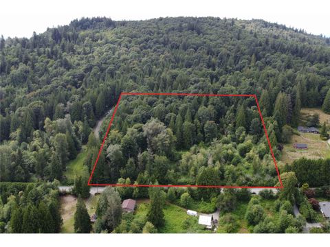 9171 CLAY STREET STREET Mission BC V4S1G1