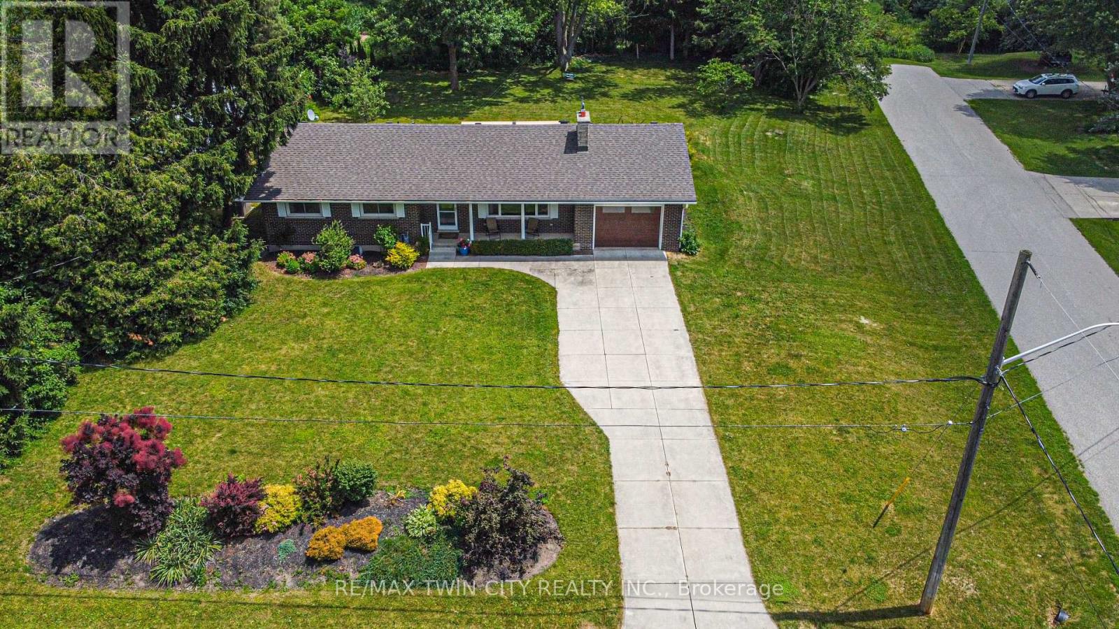 11 BEECHIM DRIVE