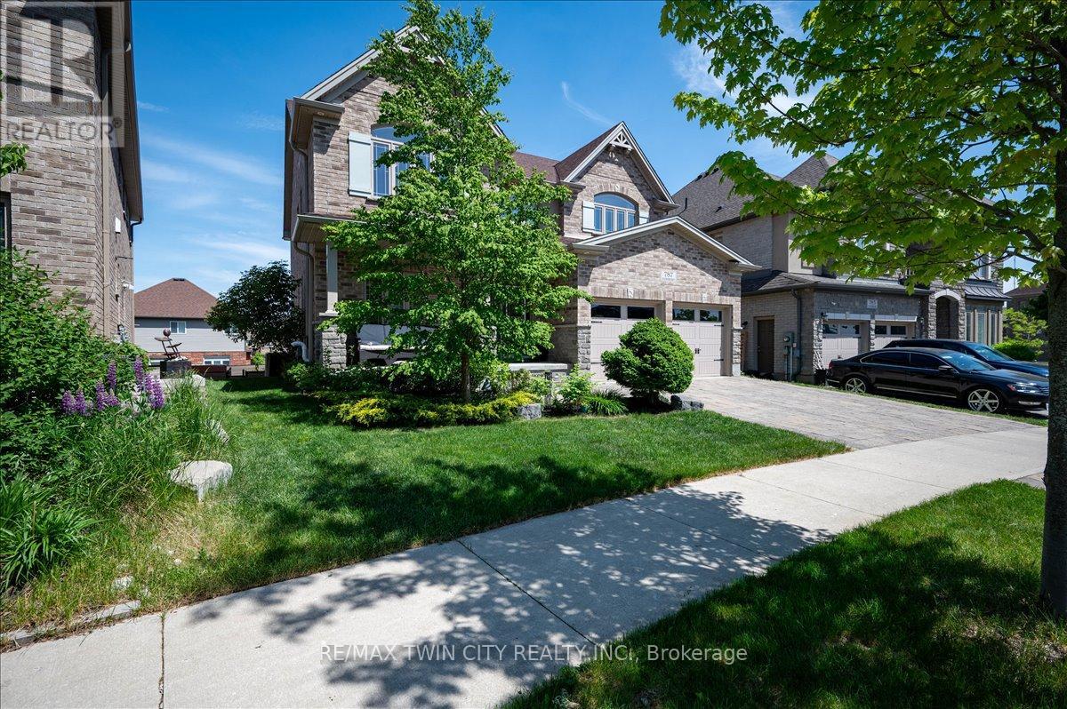 787 SNOWBERRY COURT