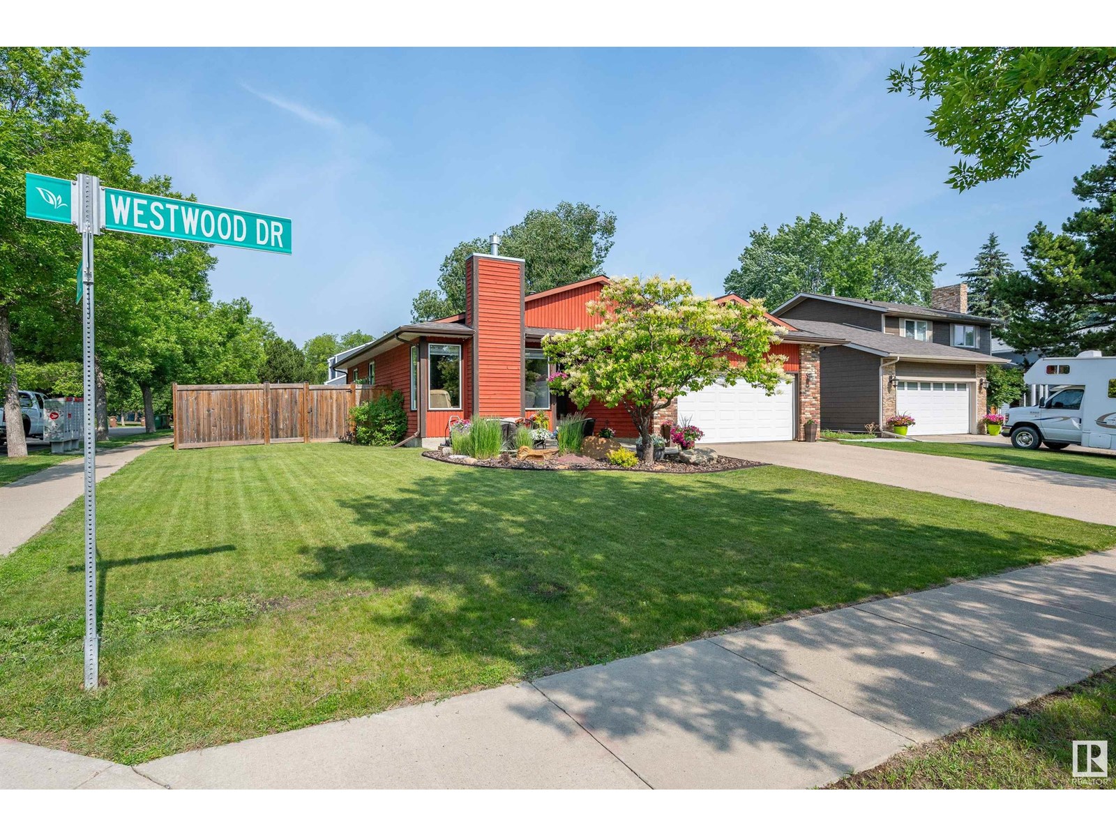 31 WESTWOOD DR