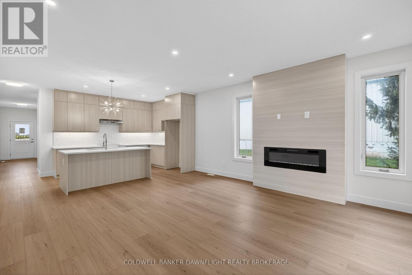 60 MOONLIGHT COURT