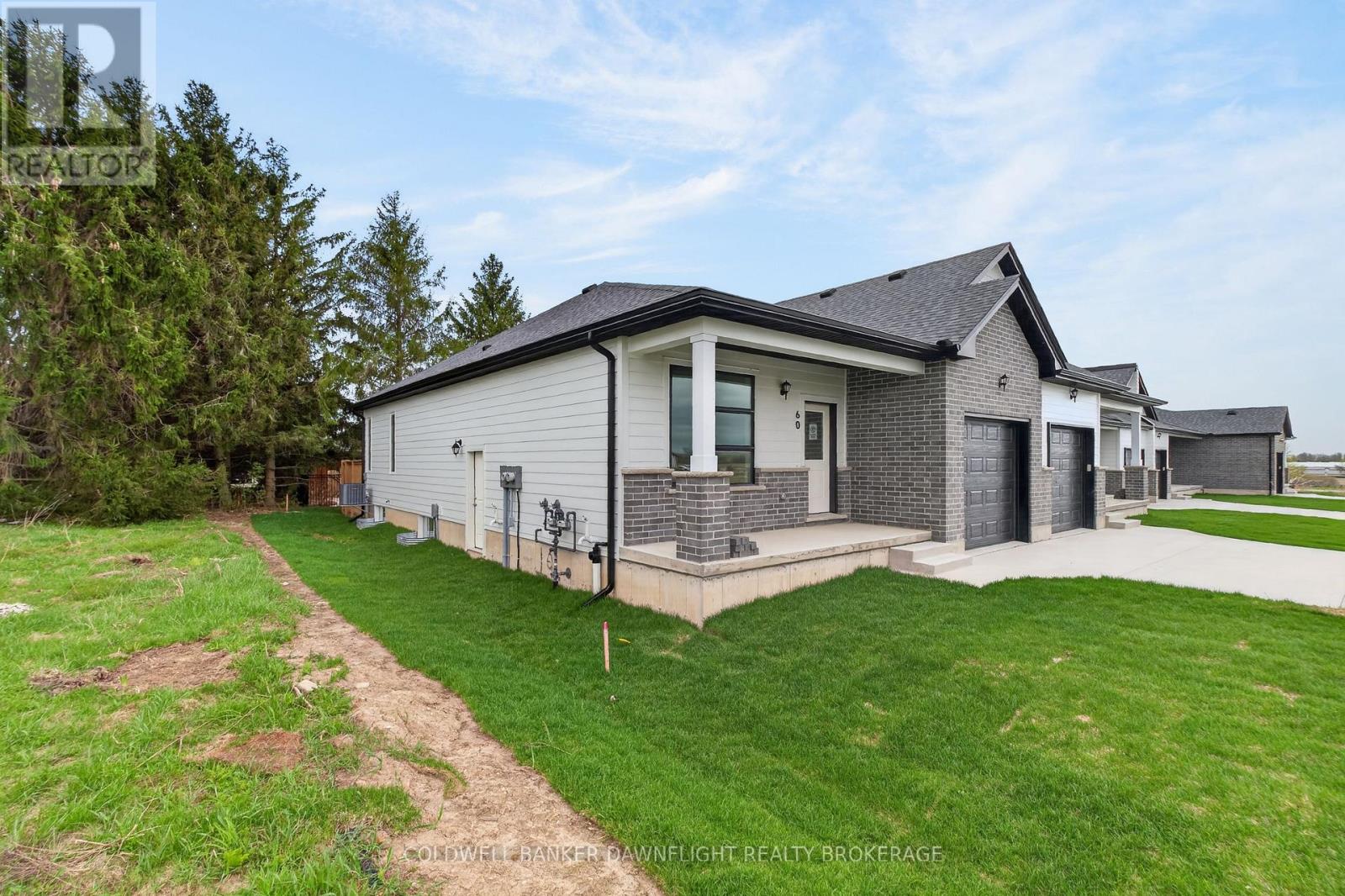 60 MOONLIGHT COURT