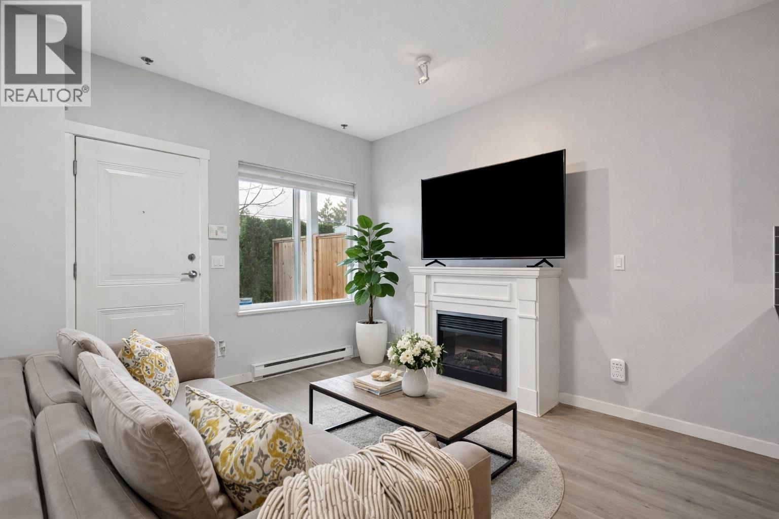 201 1661 FRASER AVENUE