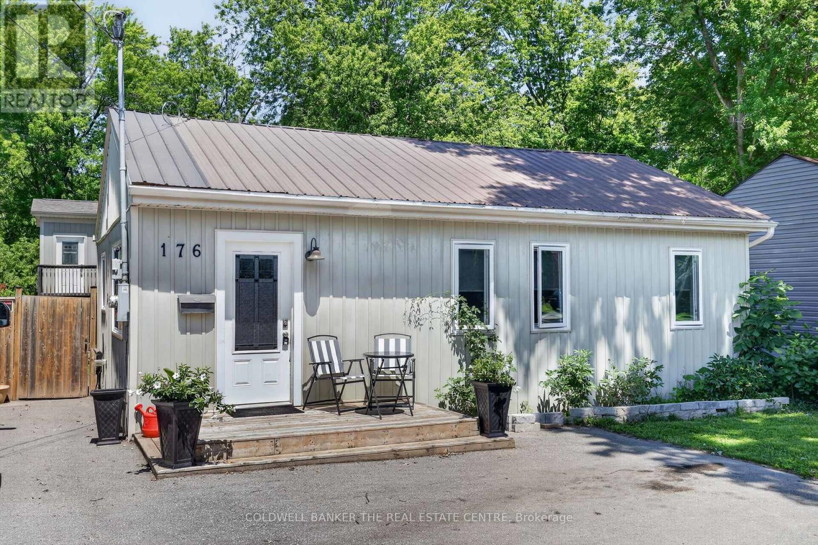 176 PLEASANT BOULEVARD