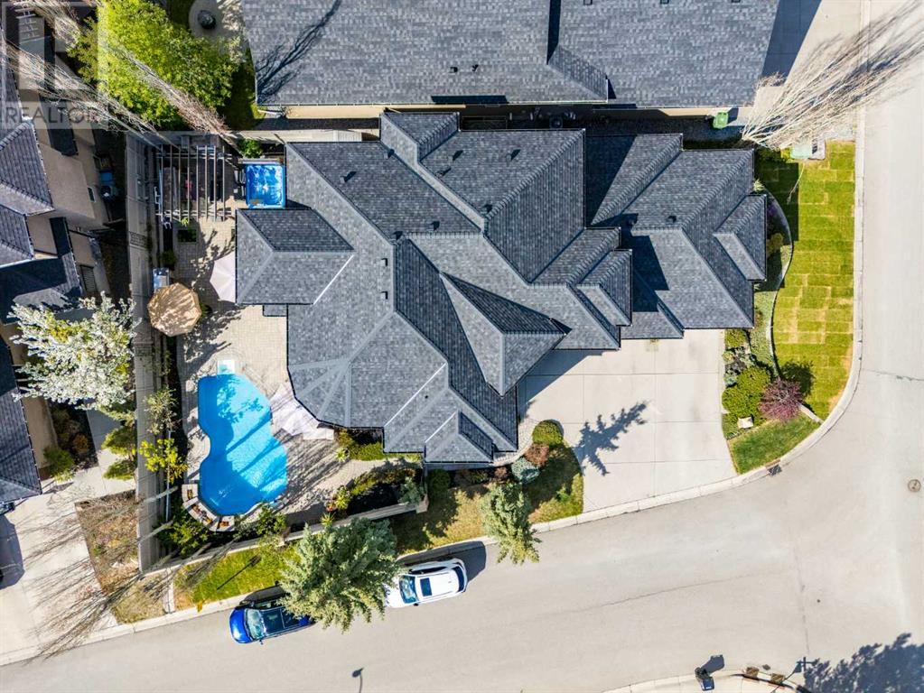 208 Evergreen Circle SW