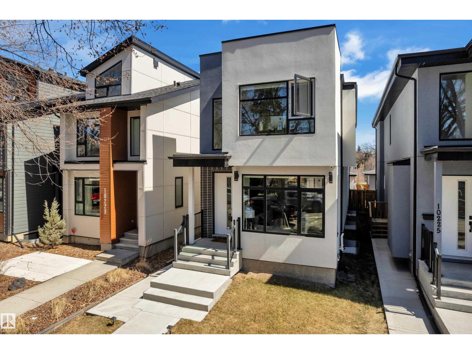 10227 146 ST NW