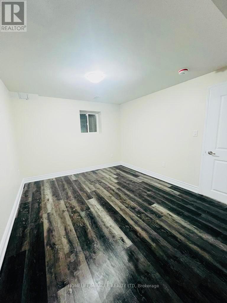 19 EXHIBITION CRESCENT