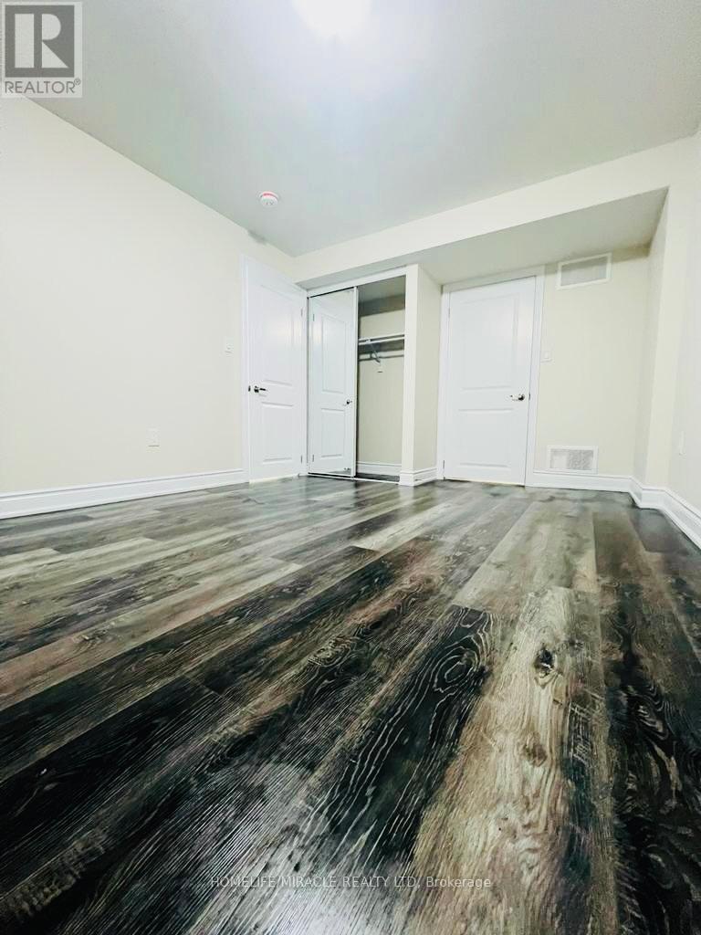 19 EXHIBITION CRESCENT