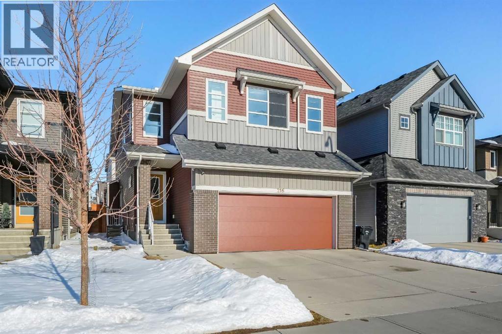 216 Carringvue Manor NW