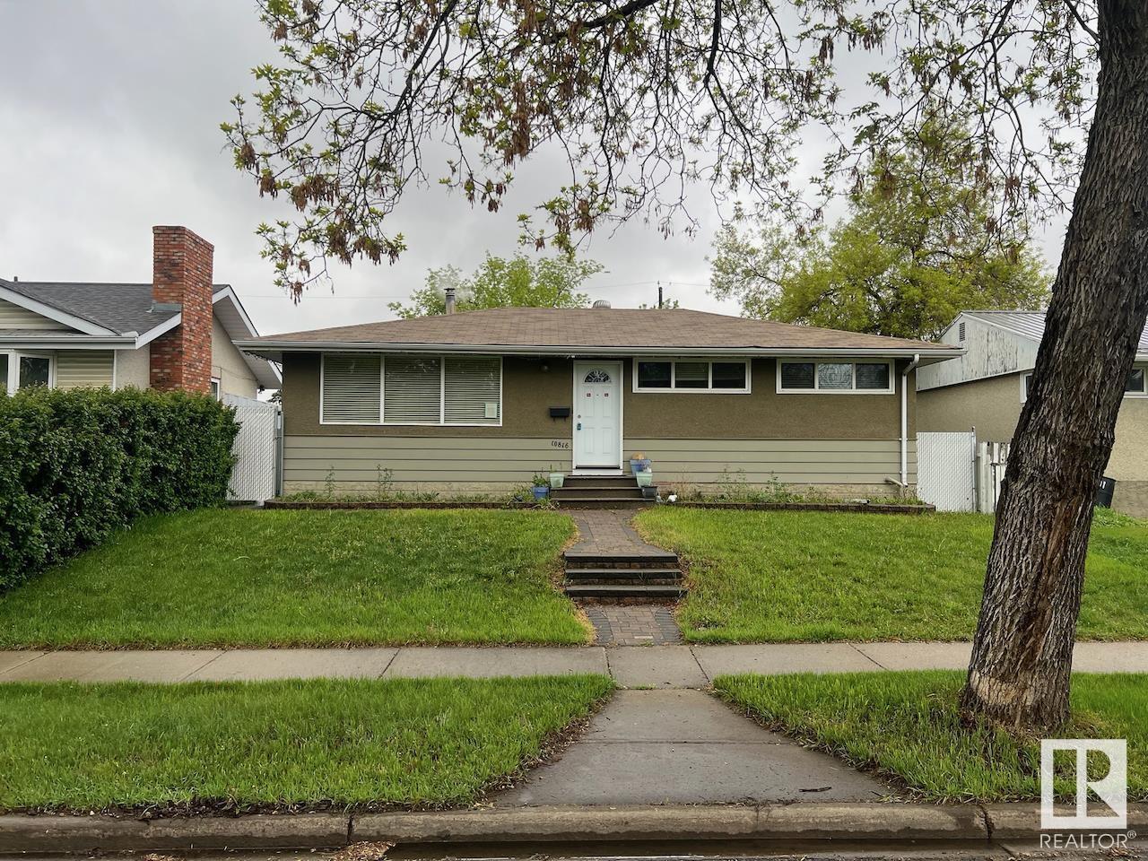 10816 163 ST NW