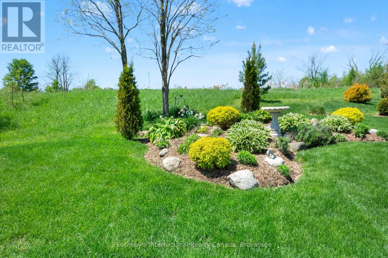 208 SNOWBERRY LANE