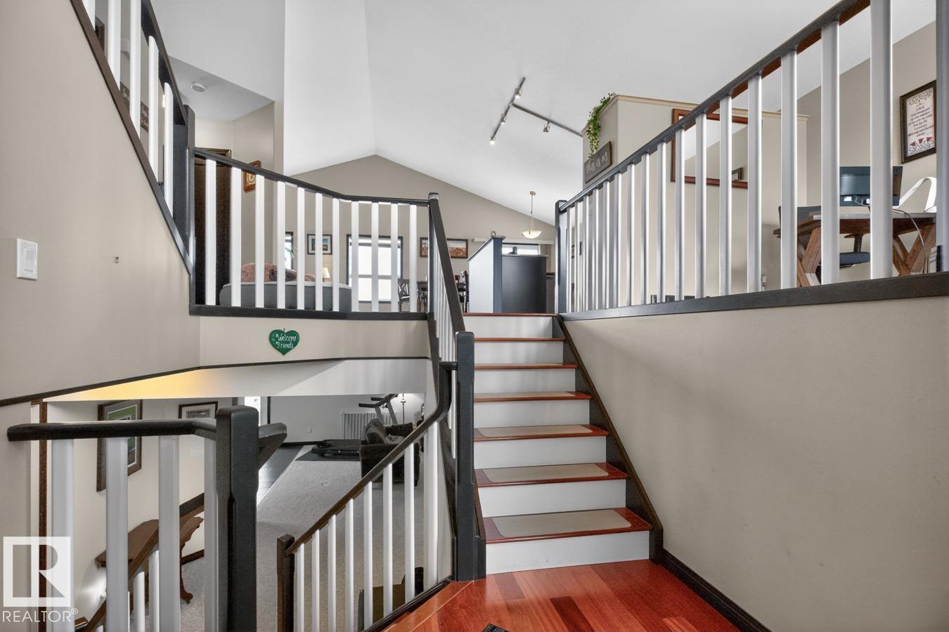 3211 47 ST