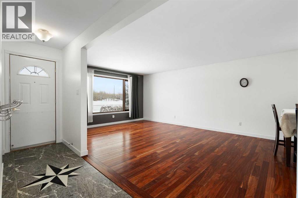 232 Silverview Way NW