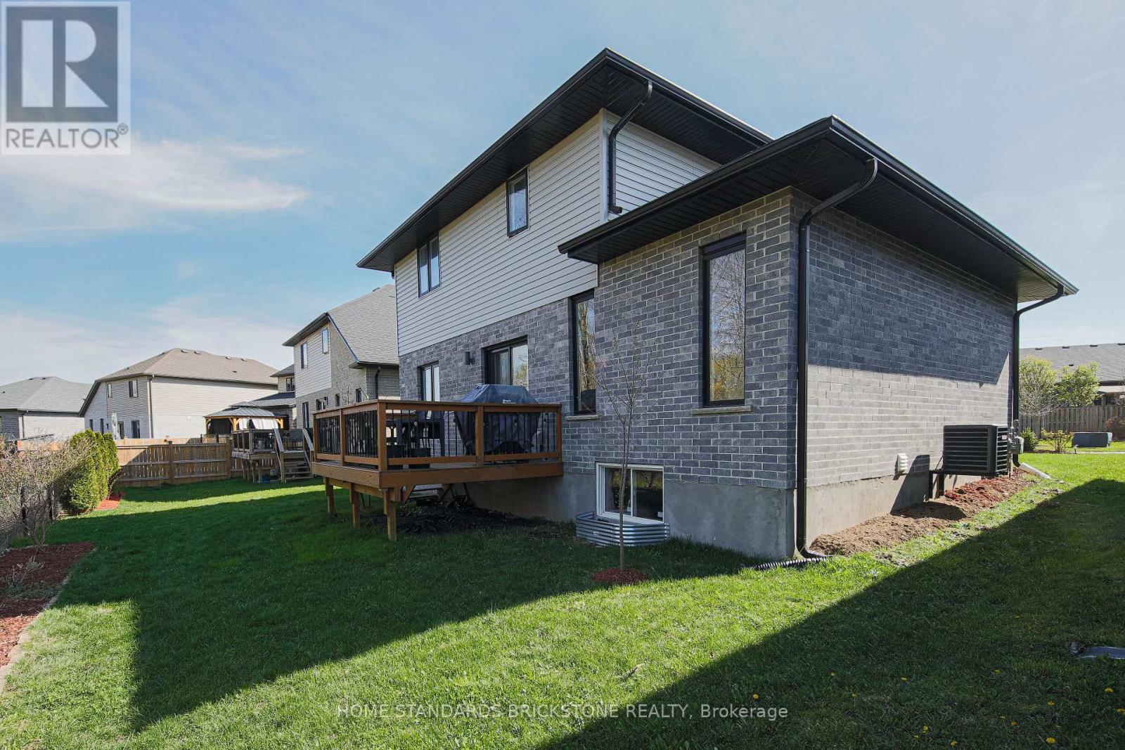 27 - 1450 NORTH WENIGE DRIVE E