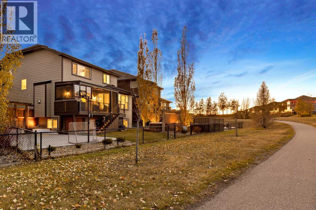 163 Cranarch Landing SE