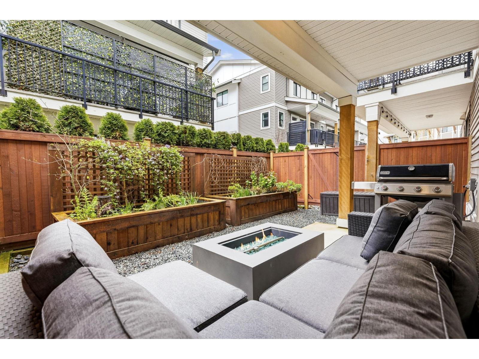 33 386 PINE AVENUE|Harrison Hot Springs