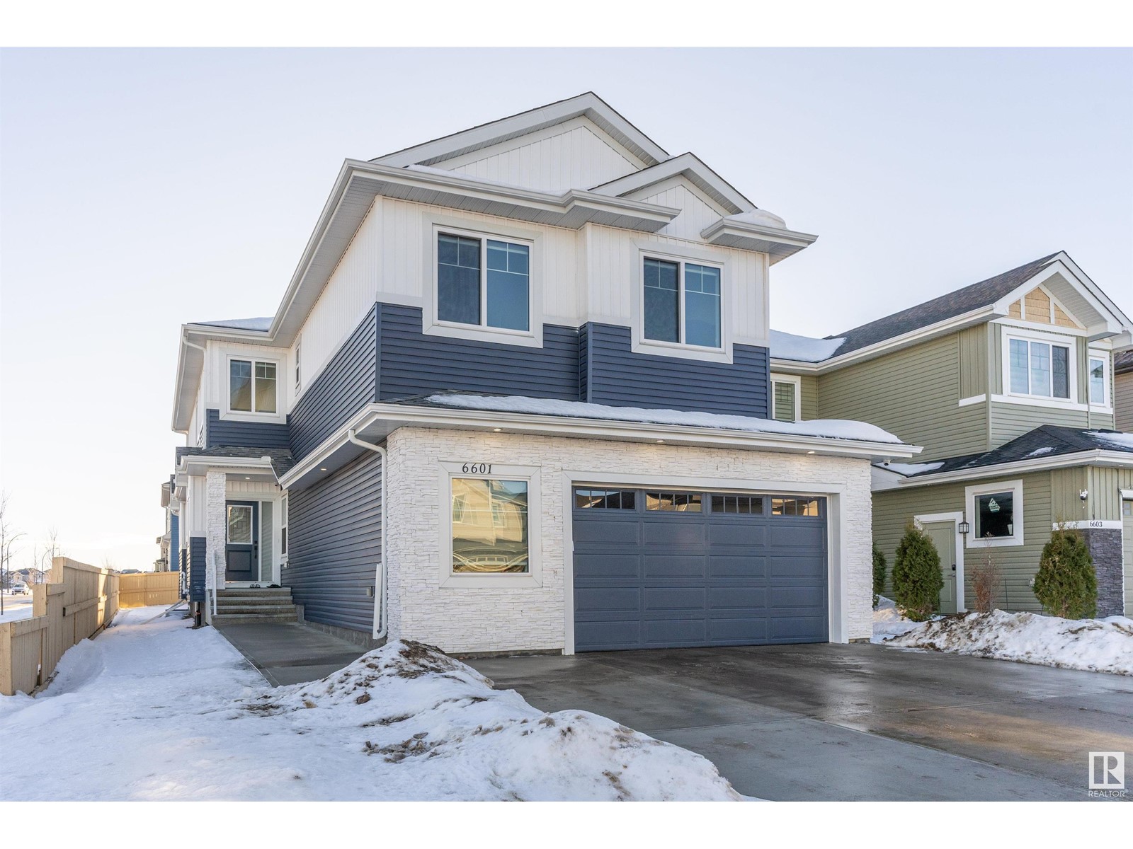 6601 38 AVE