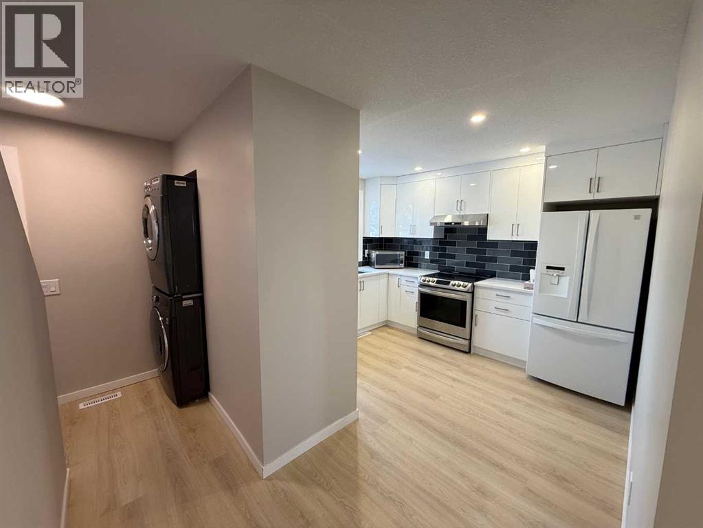 3215 Doverville Crescent SE