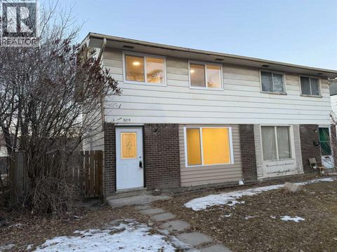 Property photo of 3215 doverville crescent se, calgary, AB t2b1v1