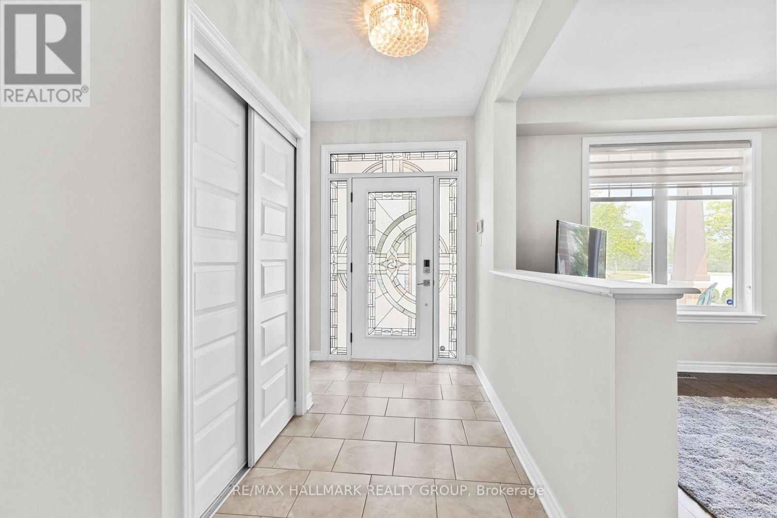 112 GRACEWOOD CRESCENT