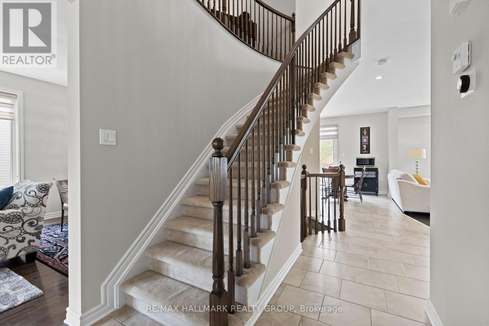 112 GRACEWOOD CRESCENT