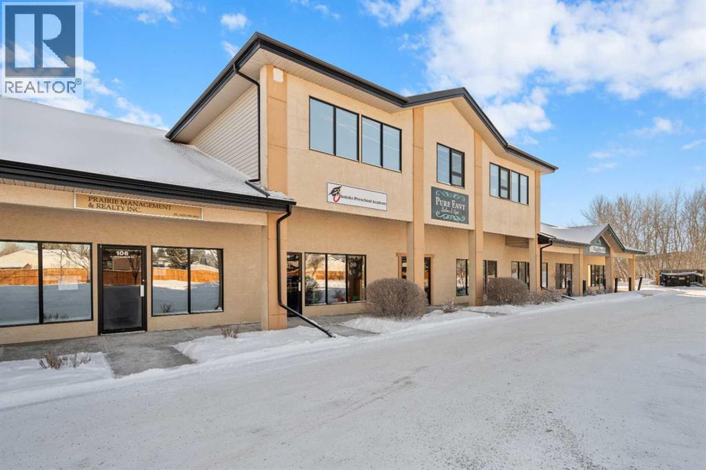 200, 14 Crystalridge Drive