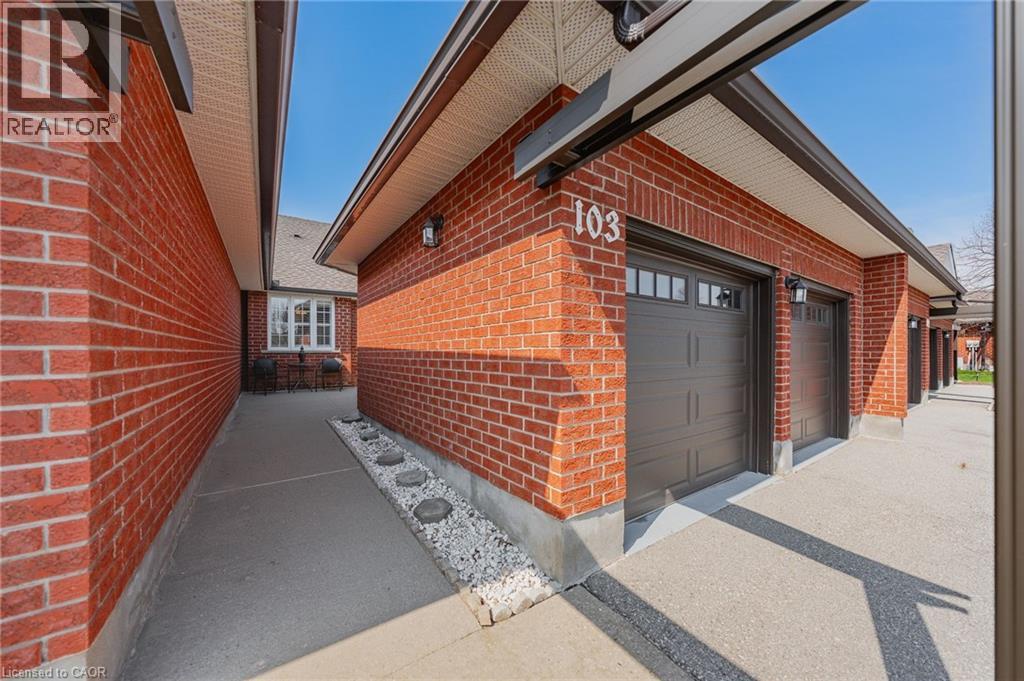 10 ISHERWOOD Avenue Unit# 103