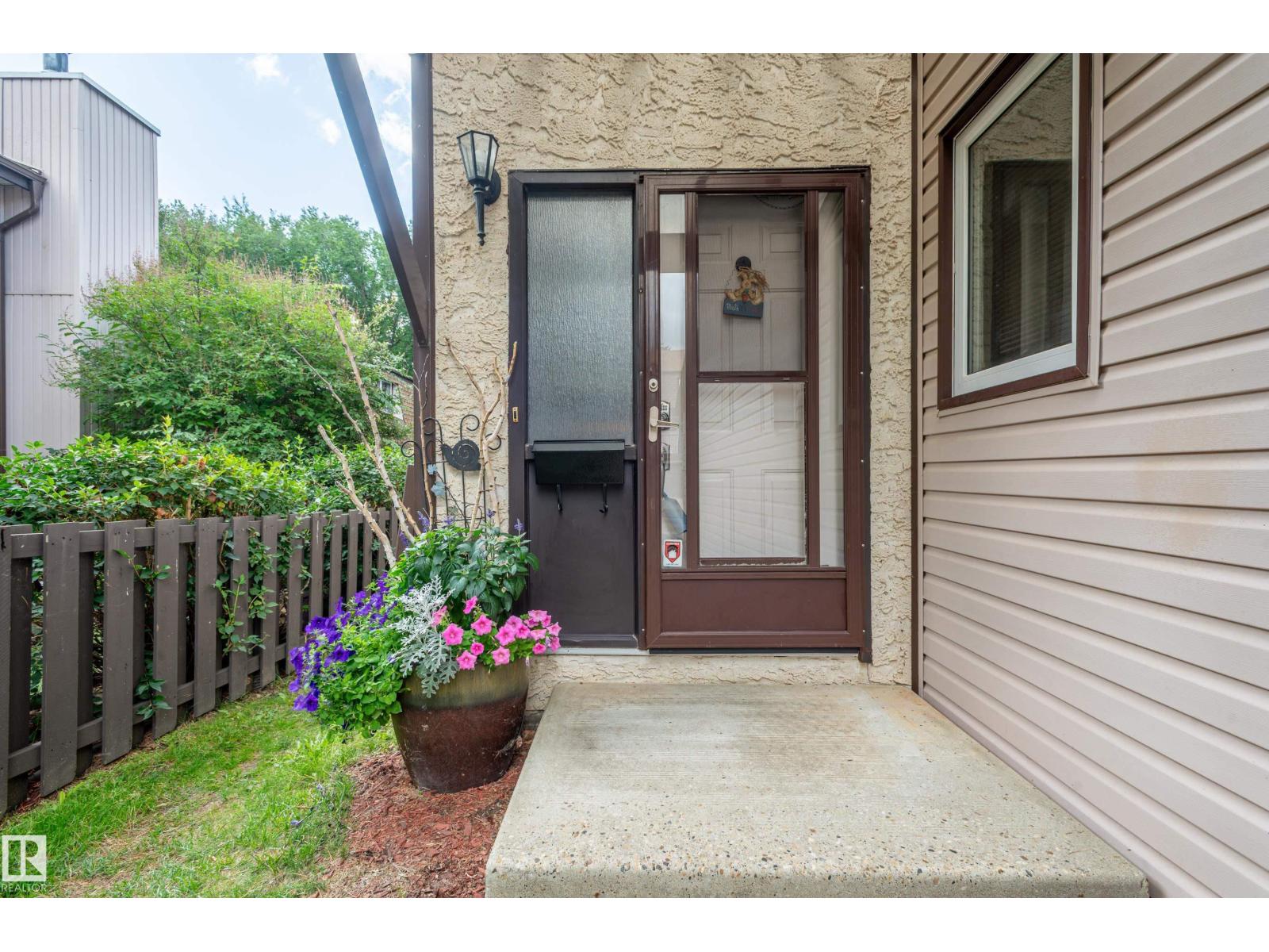 91 Grandin Woods ES