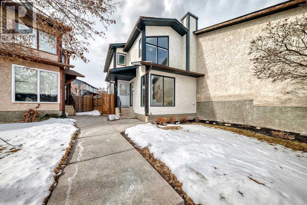 212 Cedarbrook Bay SW