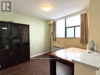 1001 - 519 DUNDAS STREET W
