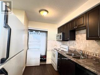 1001 - 519 DUNDAS STREET W