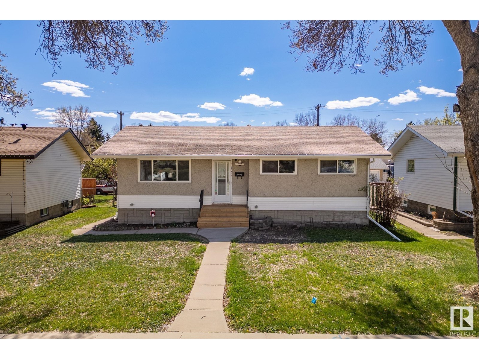 16427 105 AV NW NW