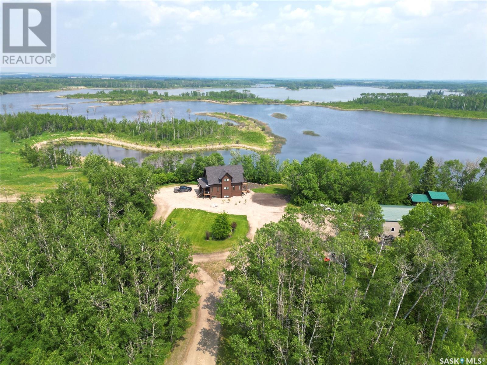Larson Lake Ranch & Lakefront property