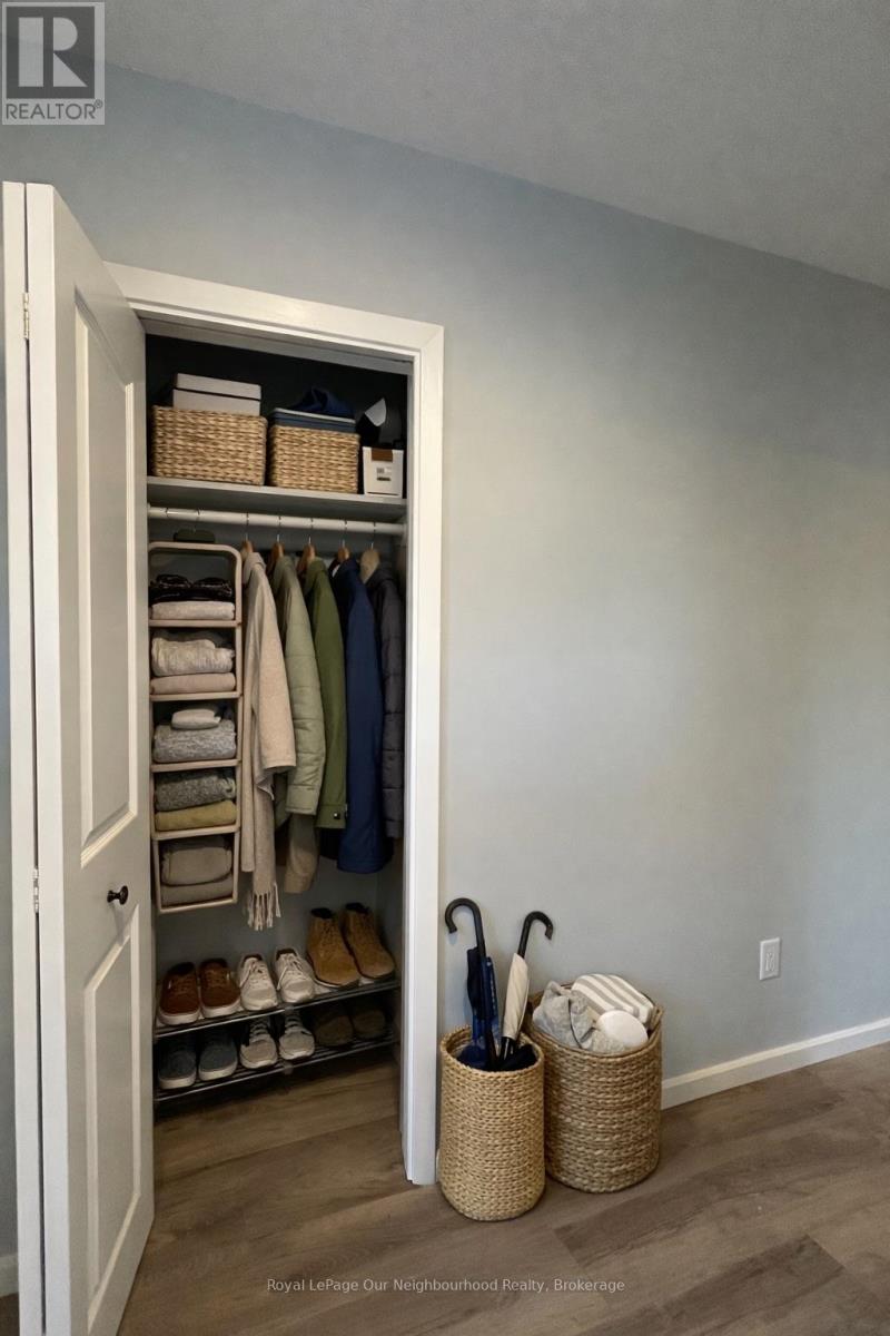 1 - 1382 LEIGHTON ROAD N