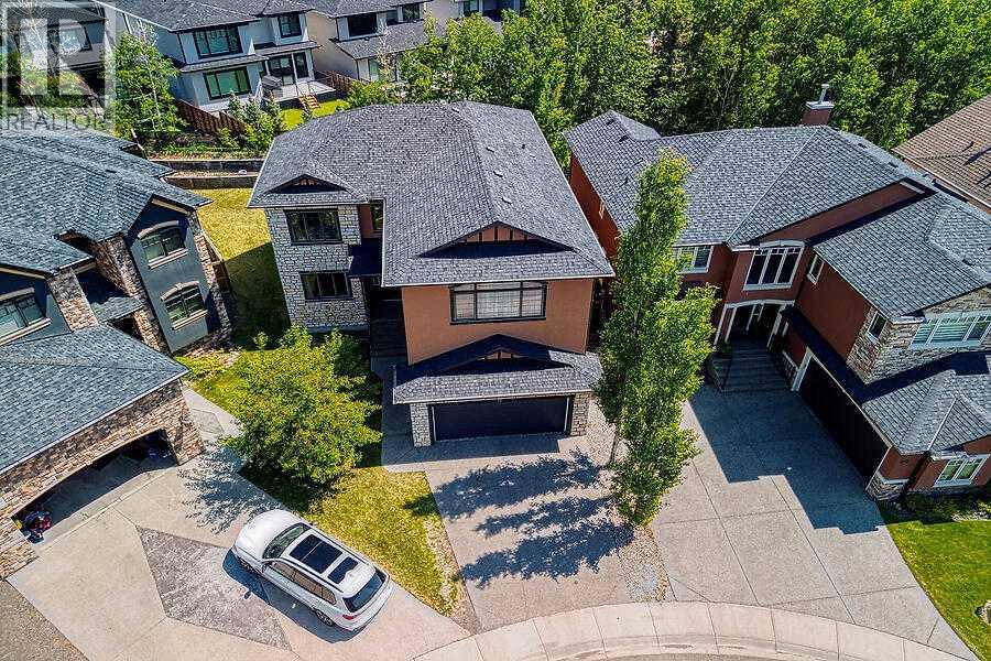 16 Rockcliff Point NW