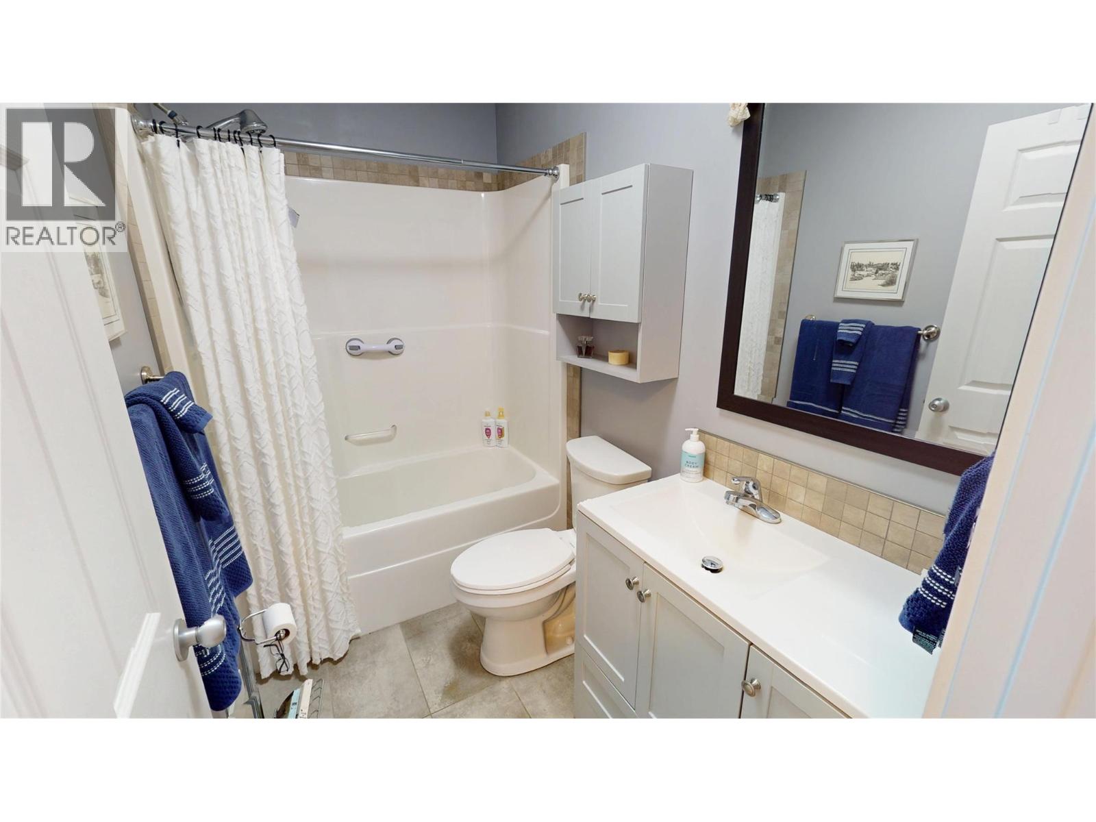 4868 RIVERVIEW Drive Unit# 8