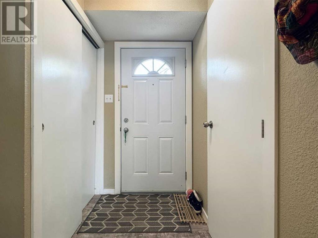 8, 244 McGill Boulevard W