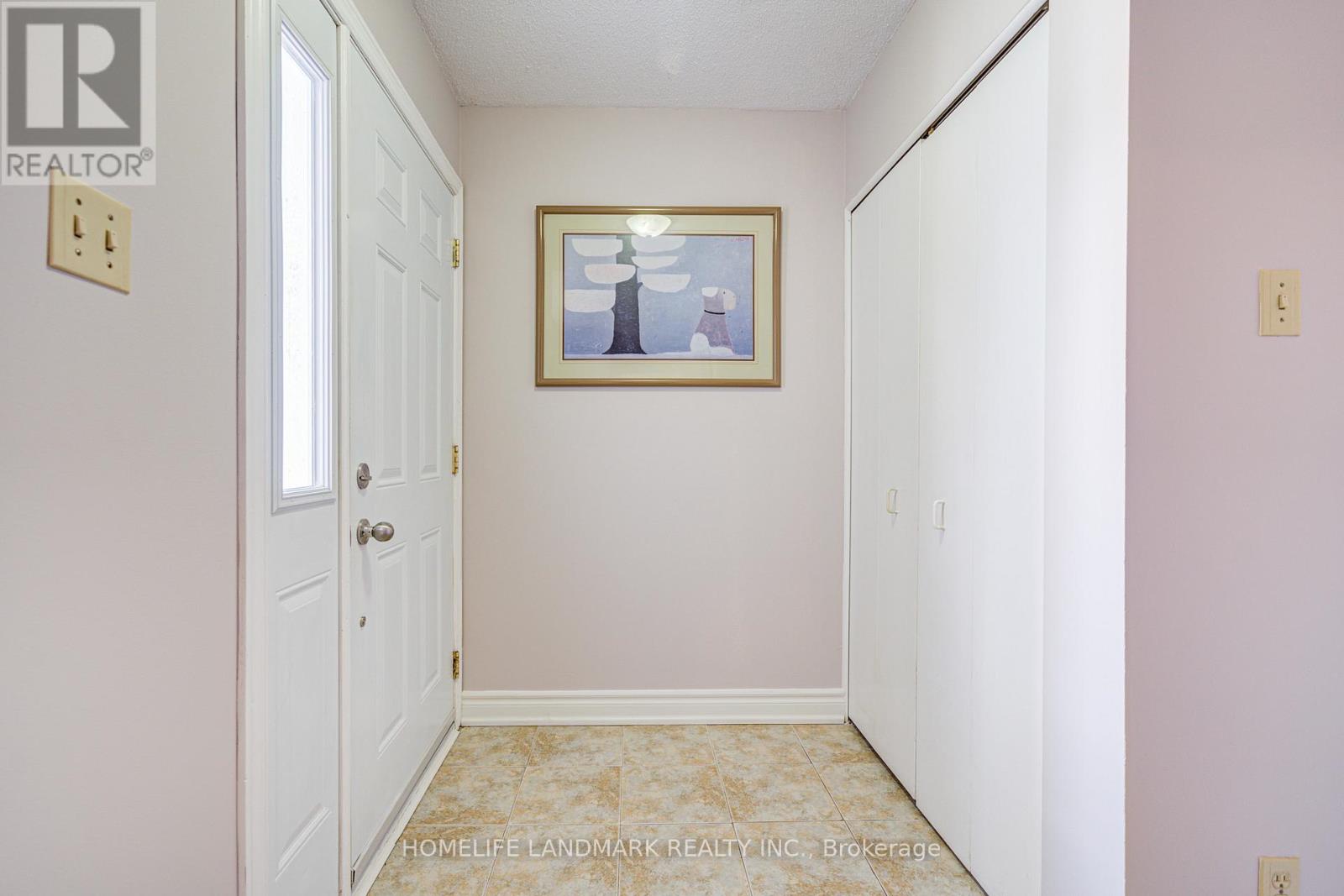 2 - 401 KEATS WAY