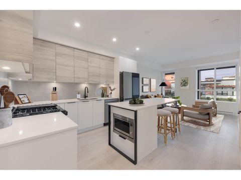 206 30494 CARDINAL AVENUE Abbotsford BC V2T0A5