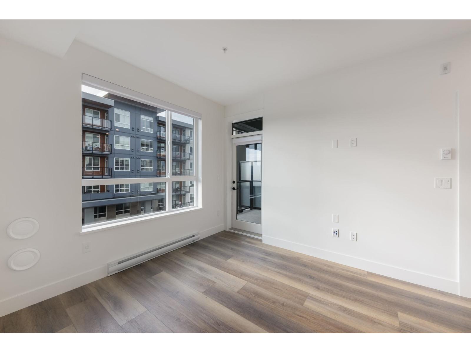 206 30494 CARDINAL AVENUE