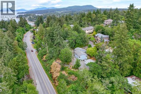 2 6755 Wallace Dr Central Saanich BC V8M1A2