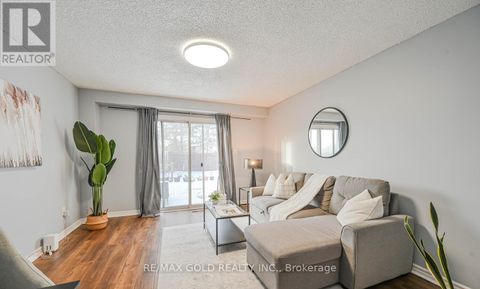 73 CHIPMUNK CRESCENT Brampton (Sandringham-Wellington) ON L6R1B4