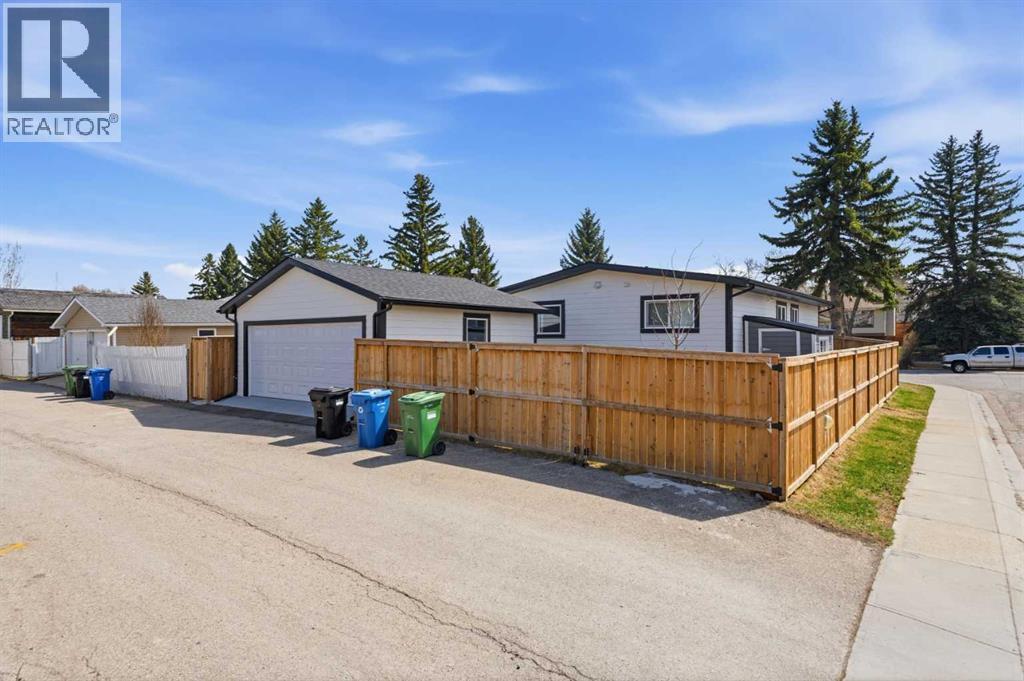 428 Queen Anne Way SE