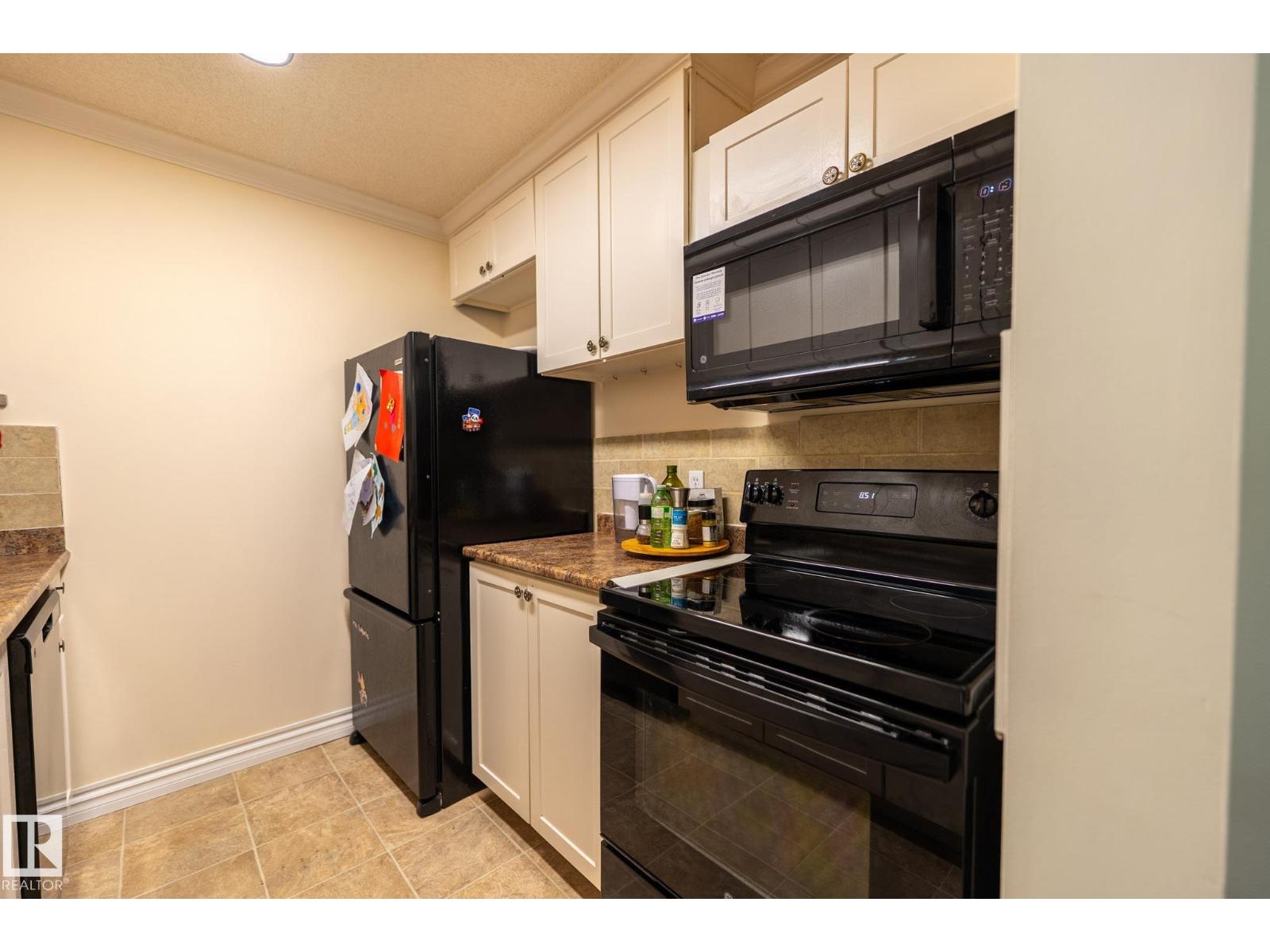 #142 10636 120 ST NW