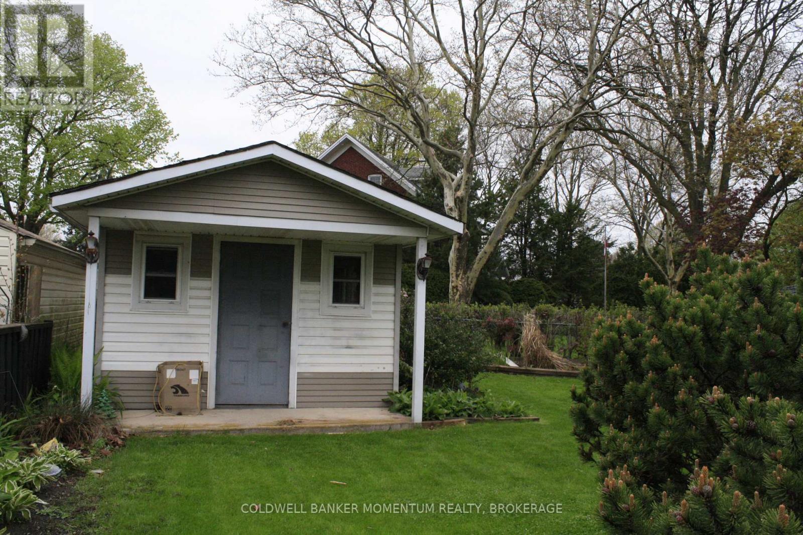 4351 BRIARWOOD AVENUE