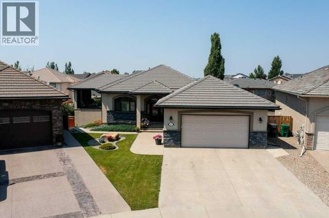 41 Fairmont Terrace S Lethbridge AB T1k7W8