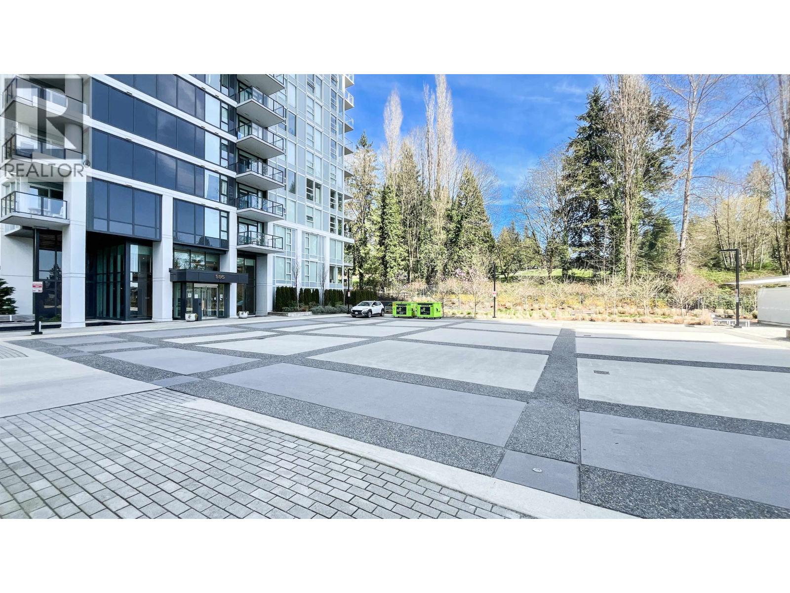 703 595 AUSTIN AVENUE