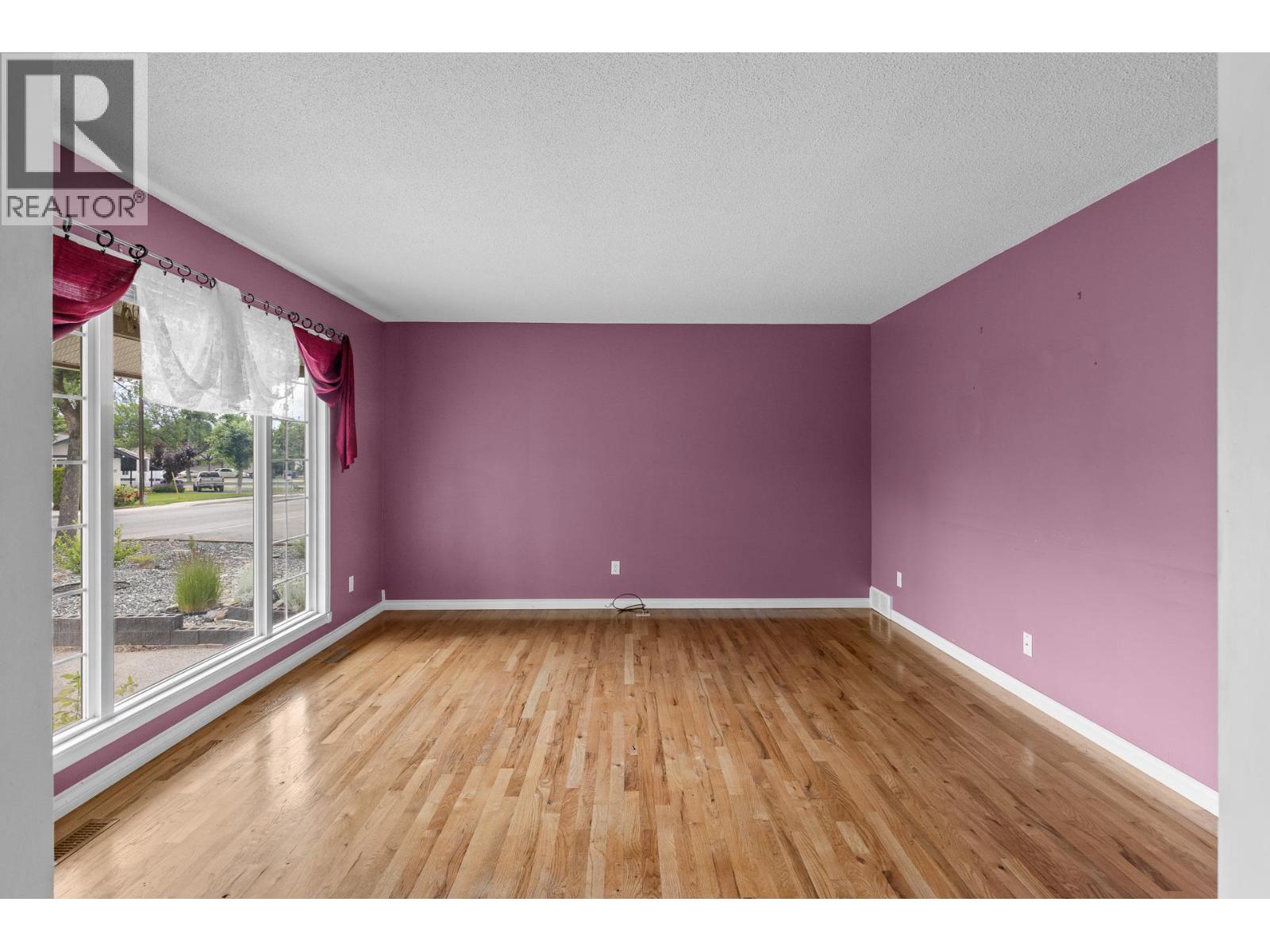 975 Neptune Road
