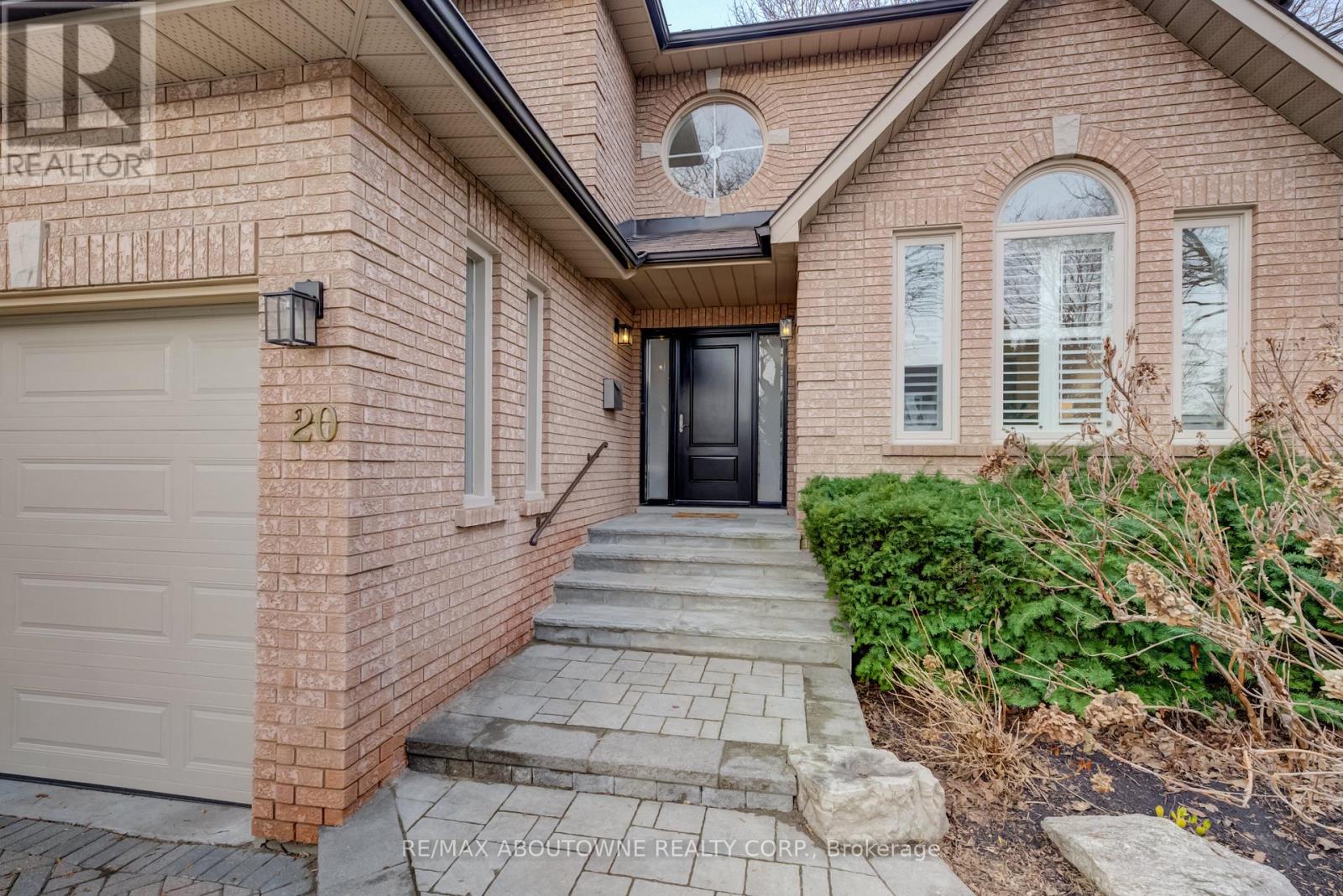 20 MARTIN GROVE ROAD